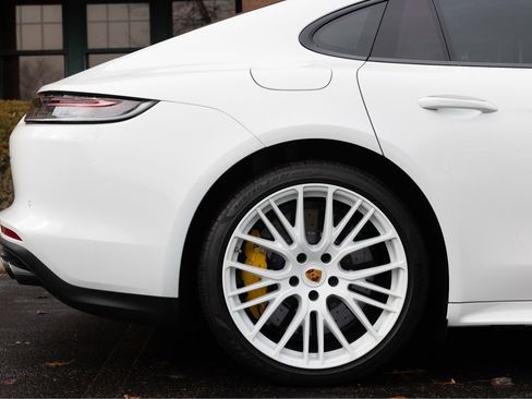 Used 2023 Porsche Panamera Turbo S Executive image 5
