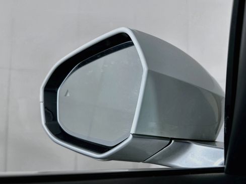 Used 2026 BMW 530i xDrive AWD/4WD image 16