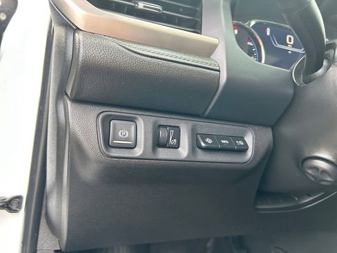 Used 2021 GMC Acadia Denali w/ GMC Pro Grade Package image 21