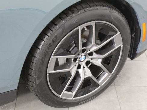 Used 2026 BMW i5 eDrive40 image 22