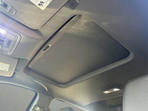 Used 2022 GMC Sierra 1500 SLT w/ SLT Premium Plus Package image 16