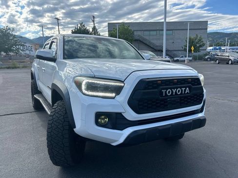 Used 2019 Toyota Tacoma TRD Off-Road AWD/4WD image 1