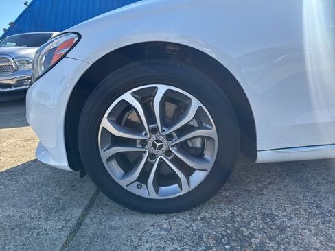 Used 2017 Mercedes-Benz C 300 4MATIC Sedan image 29