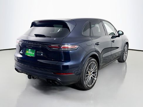 Used 2023 Porsche Cayenne image 10