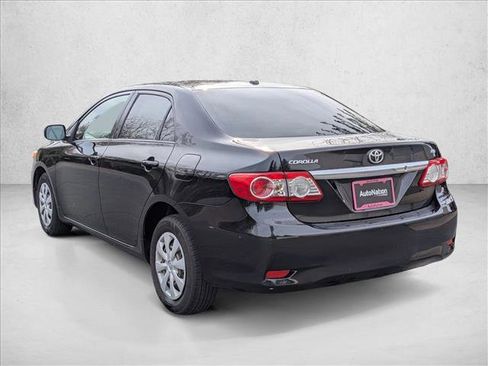 Used 2011 Toyota Corolla LE image 8