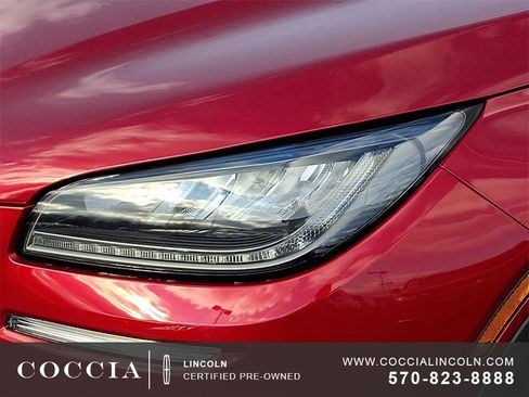 Certified 2022 Lincoln Corsair AWD w/ Premium Package image 9