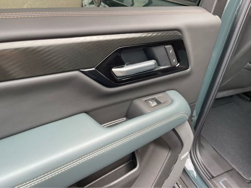 Used 2026 GMC Yukon AT4 w/ AT4 Premium Plus Package AWD/4WD image 20