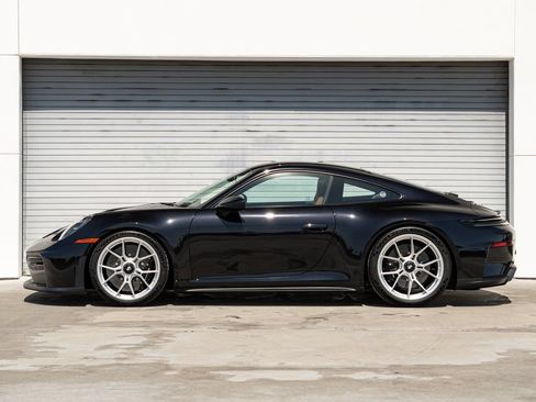 Certified 2026 Porsche 911 GT3 RWD image 2