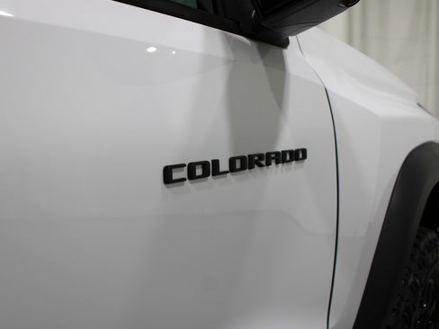 Used 2023 Chevrolet Colorado Trail Boss w/ Technology Package AWD/4WD image 21