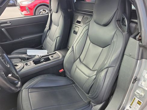 Used 2013 MAZDA MX-5 Miata Club image 17