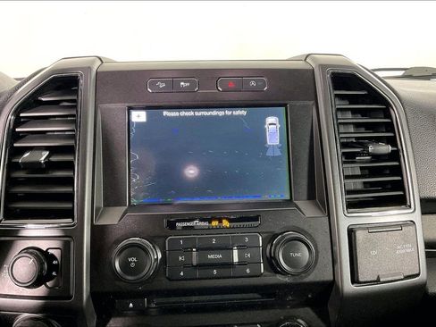 Used 2018 Ford F150 XLT w/ Equipment Group 302A Luxury AWD/4WD image 30