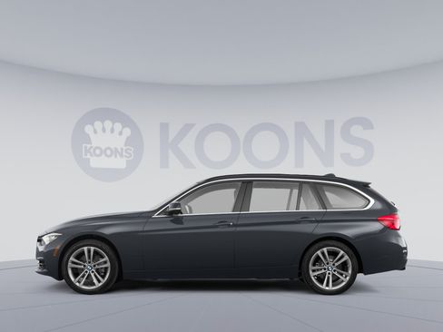 Used 2020 BMW 330i xDrive Sedan w/ Premium Package AWD/4WD image 2