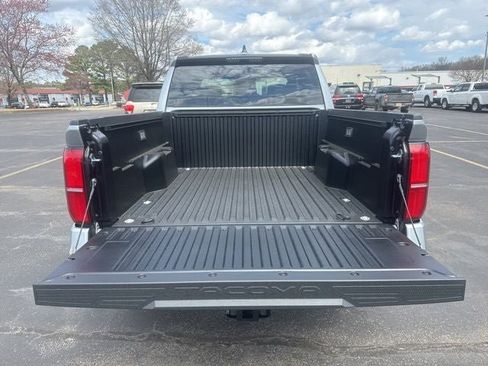 New 2026 Toyota Tacoma SR5 AWD/4WD image 11