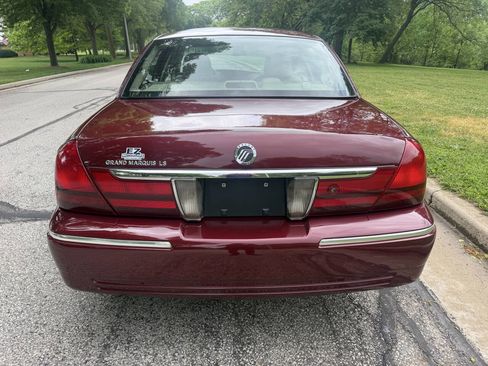 Used 2004 Mercury Grand Marquis LS RWD image 4