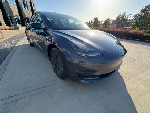Used 2023 Tesla Model 3 Long Range image 3