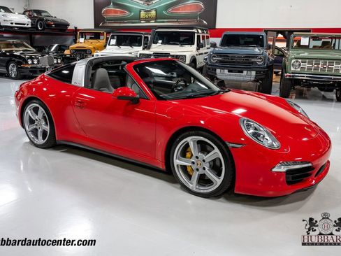 Used 2015 Porsche 911 Targa 4S image 10