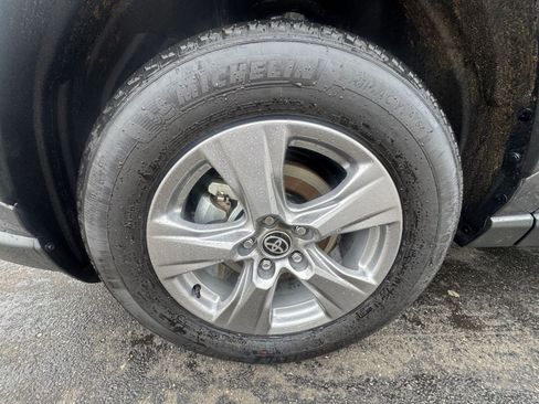 Used 2025 Toyota RAV4 LE image 25