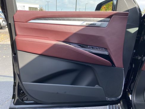 Used 2026 Cadillac Escalade Sport w/ Touring Package image 15