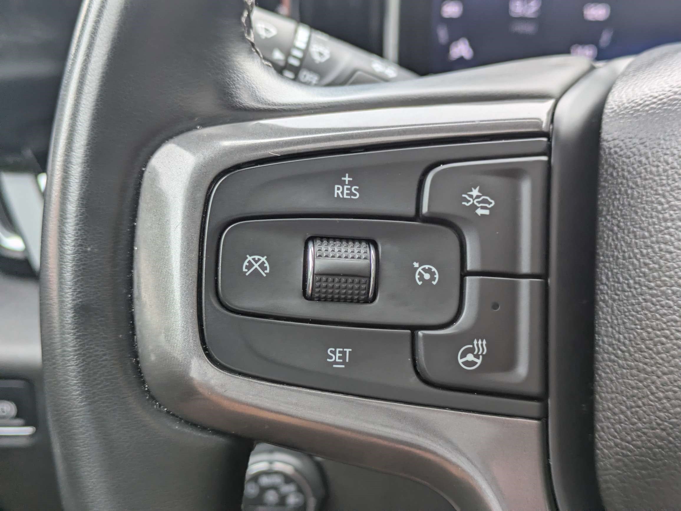 Used 2024 Chevrolet Silverado 2500 High Country w/ High Country Premium Package AWD/4WD image 24