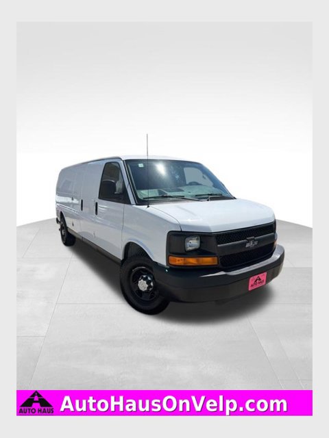 Used 2016 Chevrolet Express 2500 Extended RWD image 1
