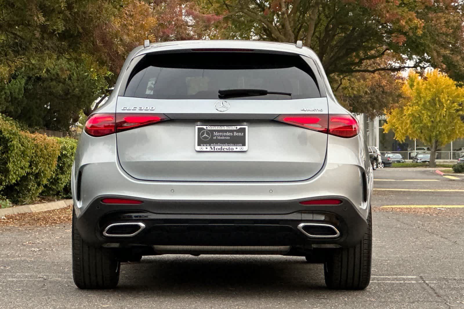 Certified 2026 Mercedes-Benz GLC 300 4MATIC image 4