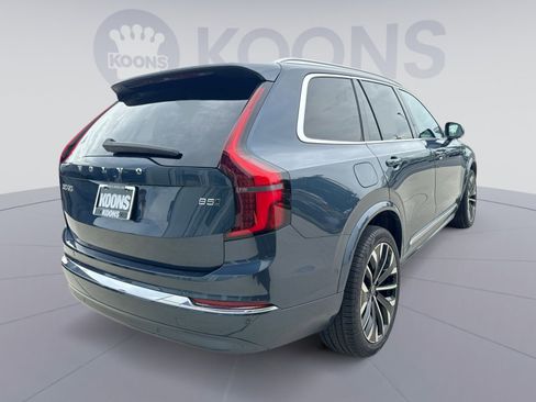 Certified 2025 Volvo XC90 B5 Plus AWD/4WD image 7