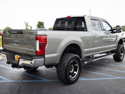 Used 2019 Ford F250 Lariat w/ Lariat Ultimate Package AWD/4WD image 32