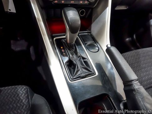 Used 2019 Mitsubishi Eclipse Cross ES image 23