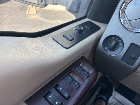 Used 2009 Ford F250 FX4 AWD/4WD image 23