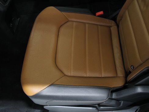 Used 2018 Volkswagen Atlas SEL Premium AWD/4WD image 19