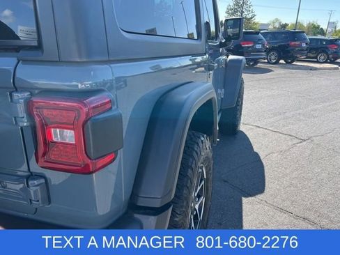 Used 2024 Jeep Wrangler Rubicon w/ Convenience Group AWD/4WD image 6