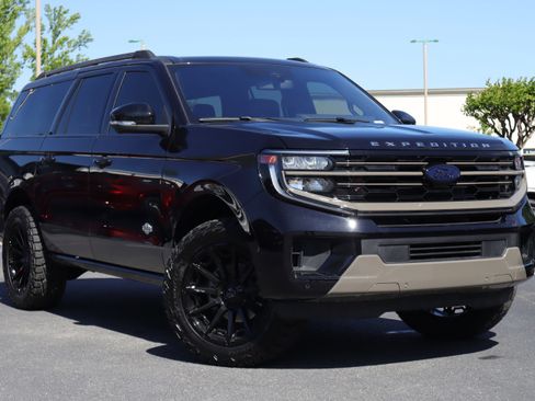 Used 2025 Ford Expedition Max King Ranch image 2