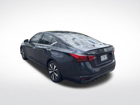 Used 2020 Nissan Altima 2.5 SL FWD image 5