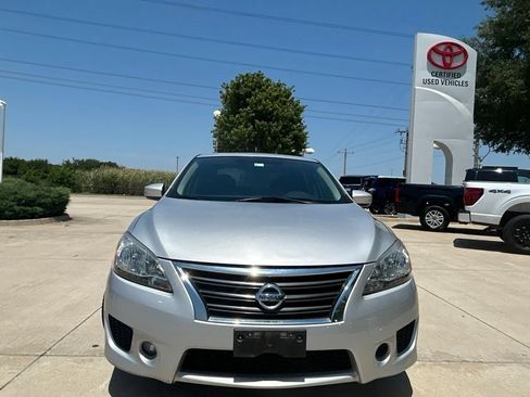 Used 2014 Nissan Sentra SR w/ Premium Package FWD image 2
