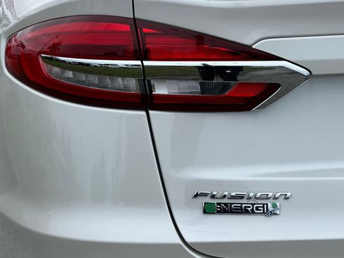 Used 2019 Ford Fusion Energi Titanium image 24