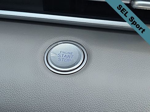 Certified 2025 Hyundai Elantra Sport FWD image 25