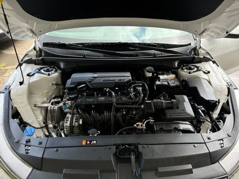 Used 2025 Kia K4 LXS image 32