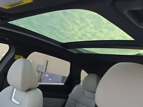 New 2025 Hyundai Tucson Limited image 40