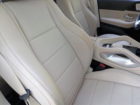 Used 2023 Mercedes-Benz GLS 450 4MATIC image 21