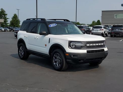 Certified 2023 Ford Bronco Sport Badlands w/ Premium Package AWD/4WD image 2