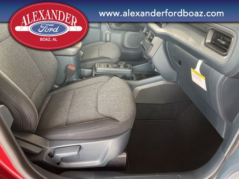 New 2025 Ford Maverick XLT w/ XLT Luxury Package image 17