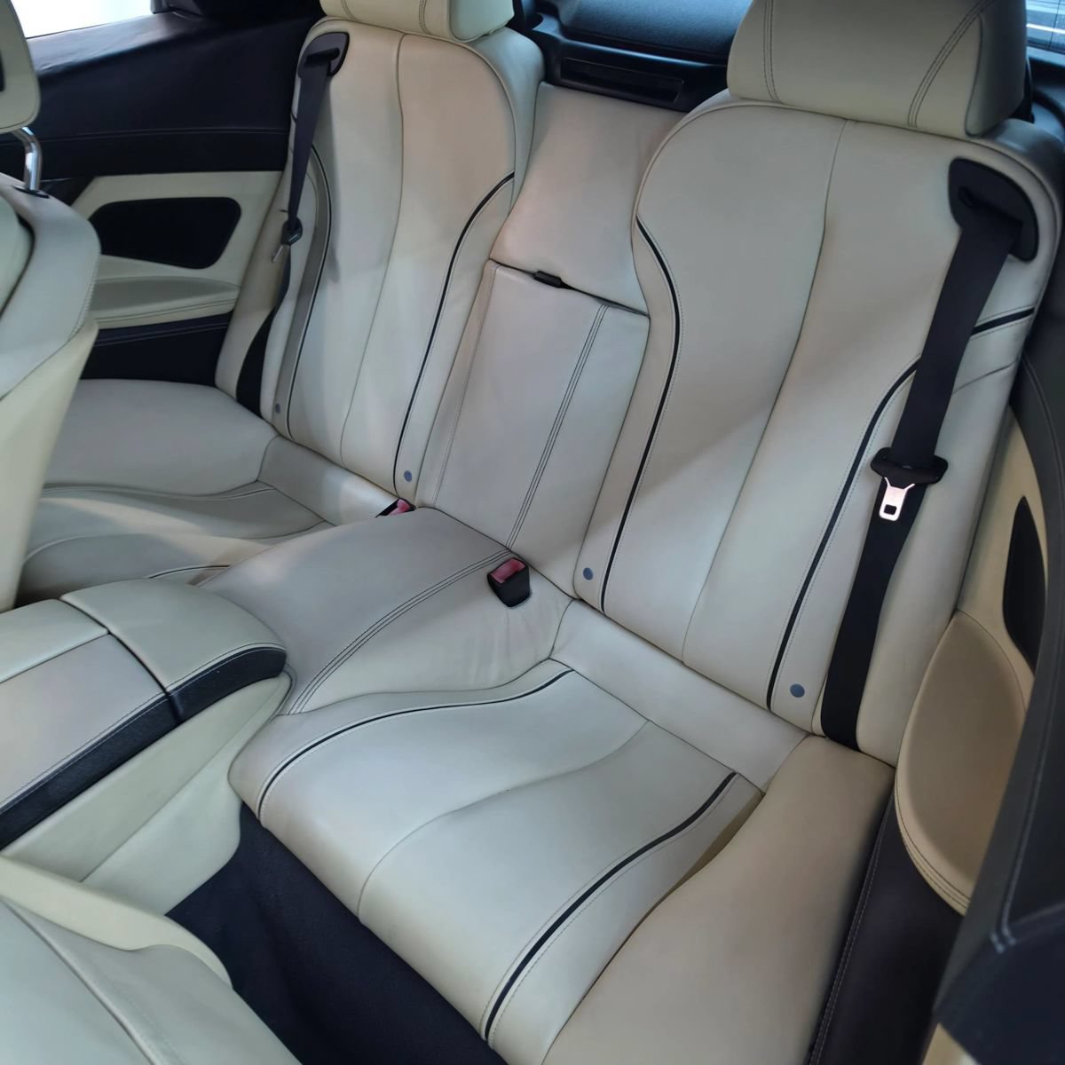 Used 2014 BMW 640i Convertible RWD image 28