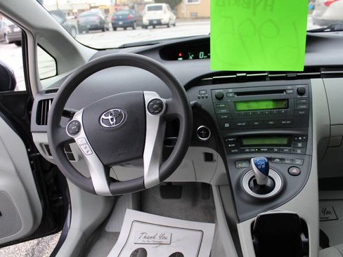 Used 2011 Toyota Prius Three image 13