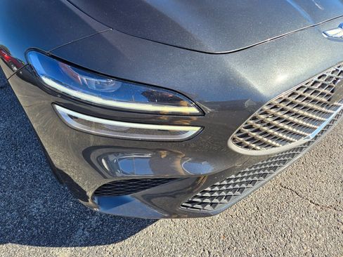 Used 2023 Genesis G70 2.0T image 18
