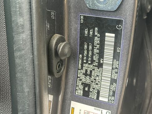 Used 2021 Toyota 4Runner SR5 Premium w/ Moonroof Package AWD/4WD image 29