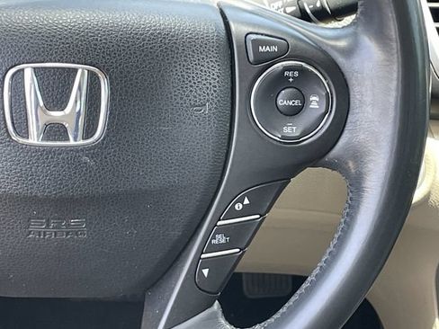 Used 2014 Honda Accord Touring image 14