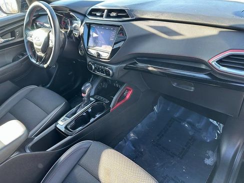 Used 2021 Chevrolet TrailBlazer RS w/ Sun and Liftgate Package image 10