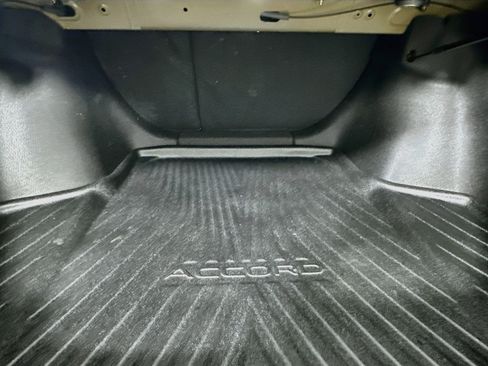 Used 2025 Honda Accord SE image 28