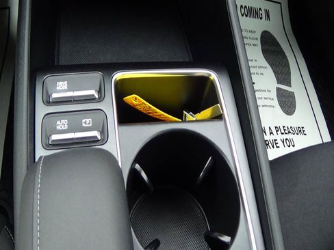 Used 2025 Hyundai Sonata SEL FWD image 30