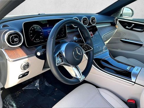 Used 2025 Mercedes-Benz C 300 Sedan image 14